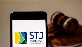 STJ – Parte que dispensou arbitragem não pode invocá-la em outro processo sobre o mesmo contrato